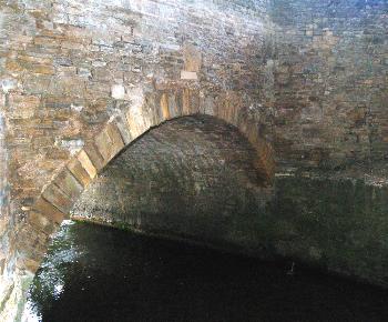 Bromham Bridge arch September 2007